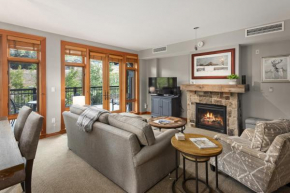 Spectacular Mountainside Suite In Base Village
